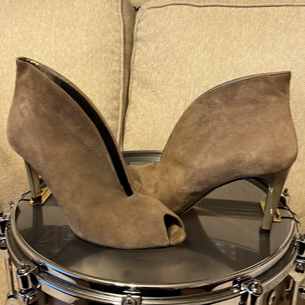 JRenee shoes tan suede size 9M